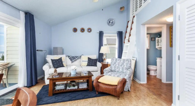 Quail Hollow B2-1U, 1 Bedroom, Sleeps 2, Ocean Front, Pool, Tennis, WiFi, Rezerwuj Hotel Hotele w Saint Augustine Area z parkingiem, Parking