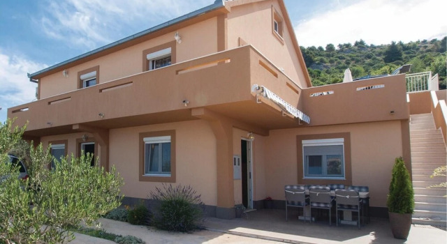 Stunning Apartment in Zatoglav With 1 Bedrooms and Wifi