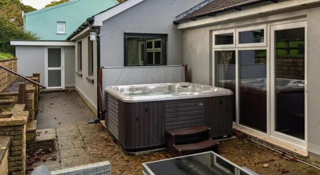 Коттедж с 4 комнатами Hazelglade Cottage - Hot Tub, Games Room, Pet Friendly