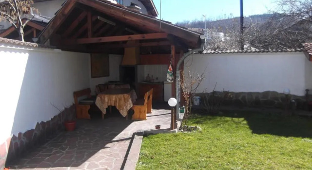 Borova House
