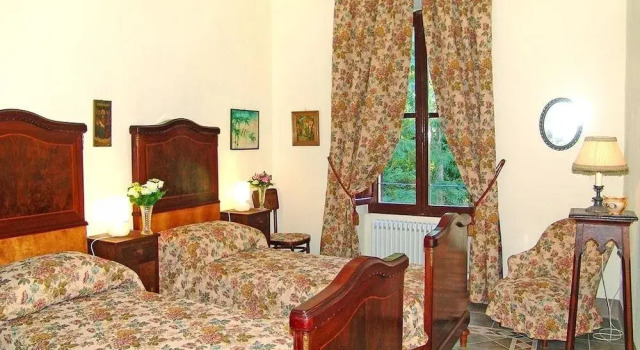Villa Fontalba, Rezervovat Vila Cagli 
