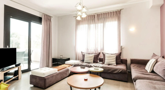 Beautiful new Large House, Private Pool, Near Beach at Rethymno, NW Coast