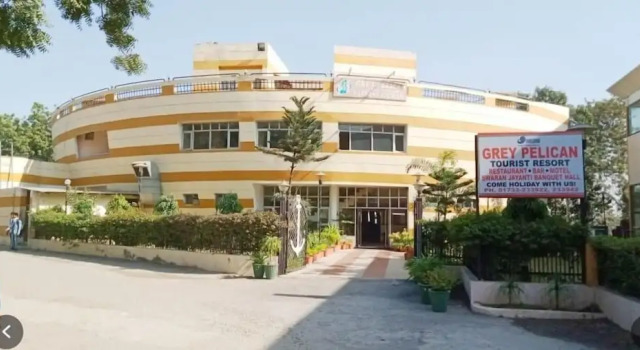 Grey Pelican Tourist Resort, Забронировать Курортный отель Ямунанагар штат Харьяна