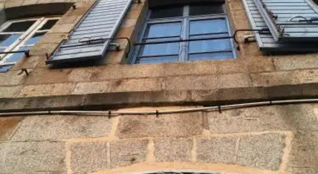 Mercier de Montigny - Les Chambres du Beffroi - SPA et Massage, Забронировать Отель Фужер Ille-et-Vilaine, рядом с Замок Фужер