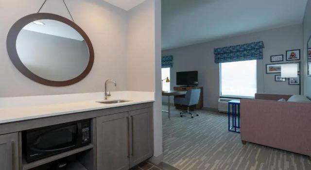 Люкс Hampton Inn & Suites Glenarden/Washington DC