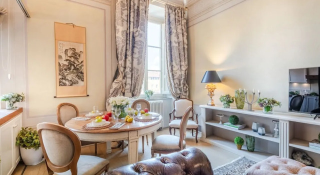 Timeless Palazzo in Lucca, Buchen Sie Ferienwohnung Lucca Toskana