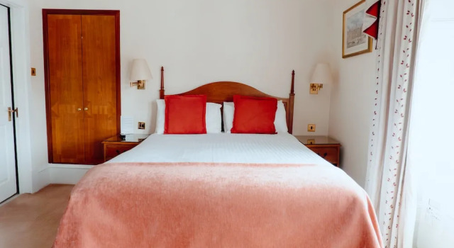 Двухместный номер Deluxe с видом на гавань Royal Hotel