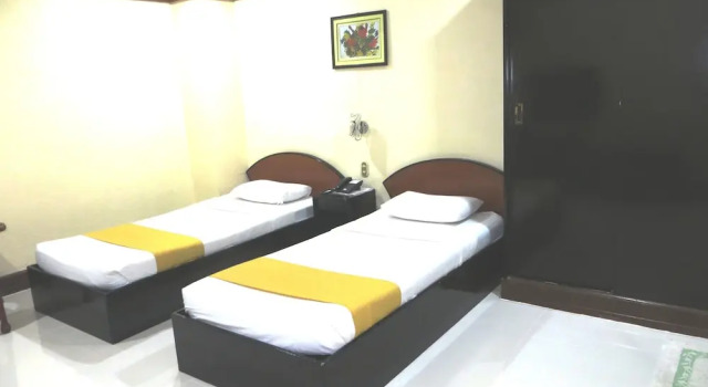 Номер Standard Paragon Suites