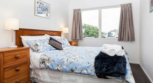 Awesome Central Christchurch Townhouse, Забронировать Дом для отпуска Виллы Крайстчёрч, рядом с Aoraki Polytechnic, Вилла