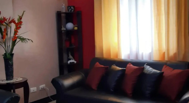 Sarasota Residential Resort cluster 4 Unit 6C & 6L by Manny Newport Blvd, across NAIA T3 & near Resorts World Manila, Pasay City, Rezervovat Lázně / Resort Pasay City 