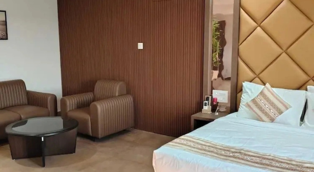 Полулюкс Hotel Camel managed by CLAY