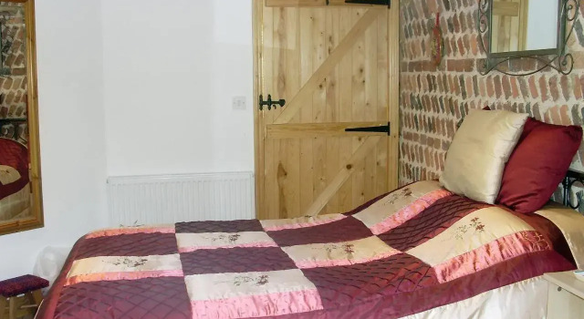 High House Holiday Cottages 1, Забронировать Отель Отели Исторического графства Суссекса с парковкой, Парковка