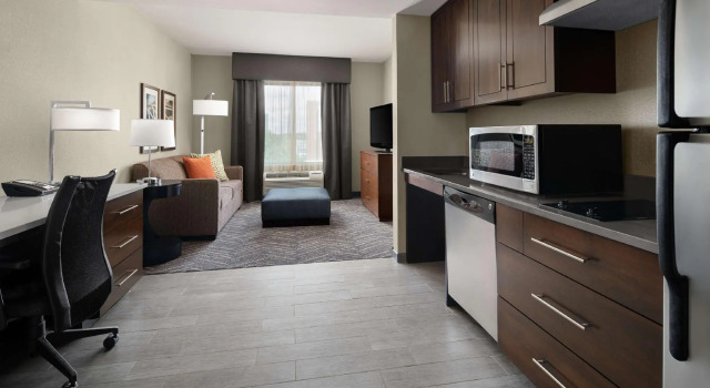 Четырёхместный люкс Homewood Suites Springfield