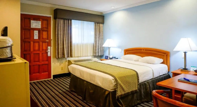 Двухместный номер Standard Hotel Parmani Near Stanford University