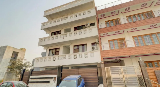Collection O 76649 BJ Residency