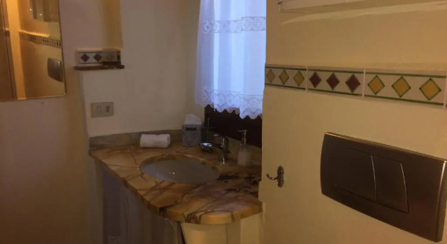 Апартаменты Adorable Tuscan cottage with beautiful garden just outside Lucca, sleeps 4
