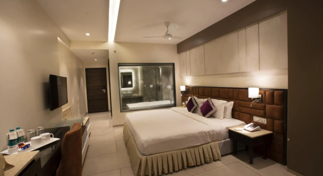 Номер Luxury The Flora Grand, Vasco, Goa