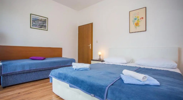Апартаменты с 2 комнатами с балконом и с видом на море Apartments Villa Ivanka