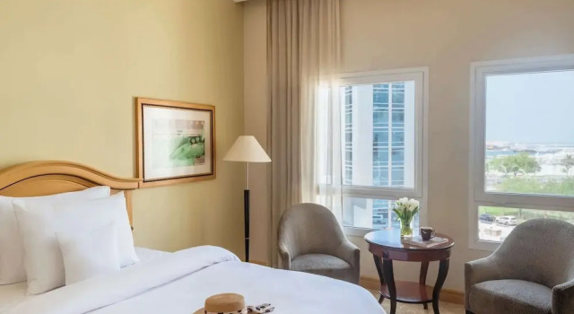Business dublu suite Mövenpick Hotel Doha