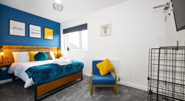 Коттедж The Mount 7 bed house Sleeps 14 ENSUITE Free HS WIFI TVs in rooms CITY CENTRE Inspire Homes