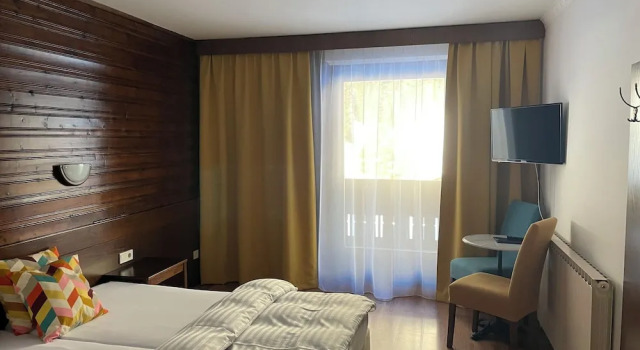 Двухместный номер Standard с балконом Hotel HAAS