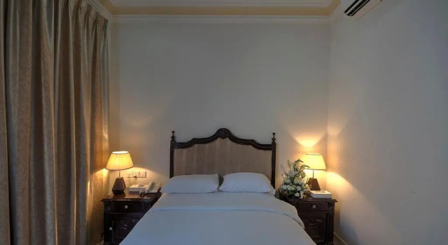 Студия Royal Residence Hotel Apartments