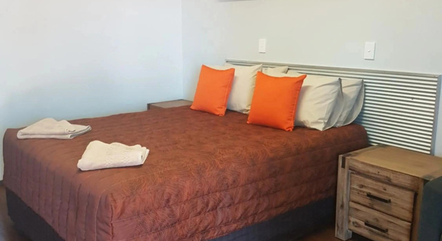 Safari Lodge Motel