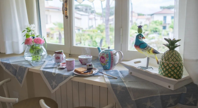B&B Due Passi dal Mare, Prenota Bed & breakfast Hotel a Montignoso con colazione, Colazione