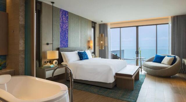Вилла с 2 комнатами рядом с пляжем Renaissance Pattaya Resort & Spa