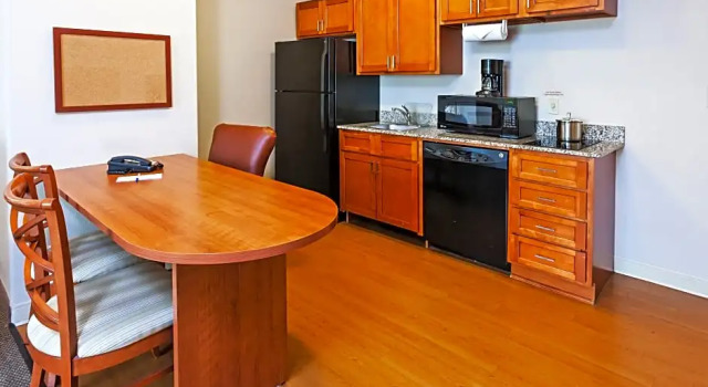 Двухместный люкс c 1 комнатой Candlewood Suites Baytown by IHG