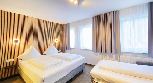 Трёхместный номер Standard Hotel Xenia Flensburg