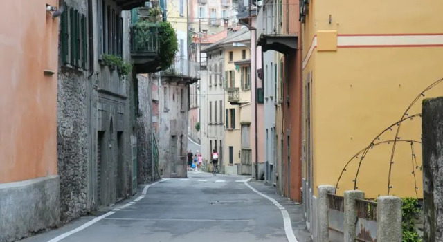 Terrace Directly on Lake Como, Buchen Sie Ferienwohnung Brienno Comer See