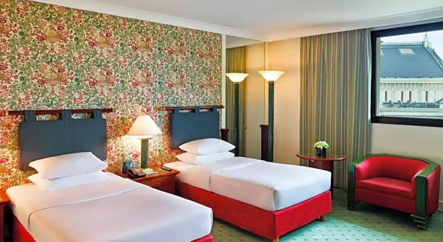 Номер Deluxe Hilton Hanoi Opera