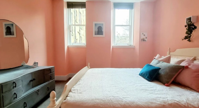 Апартаменты Vibrant Spacious Apartment In West End