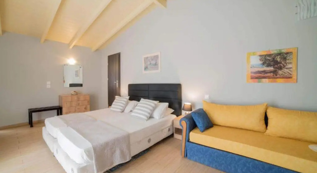Полулюкс Tsolakis Studios & Apartments