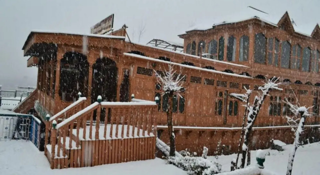 Meena Group houseboats