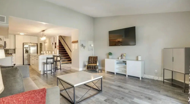Prime Spot Near Dtwn! Modern Anastasia Island Home