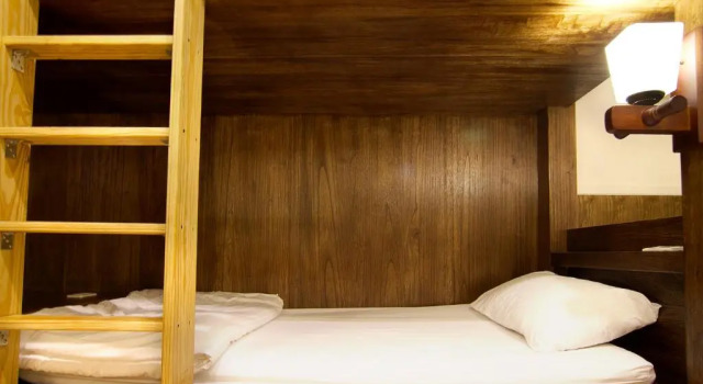 Трёхместный номер Standard Mr. Lobster’s Secret Den design hostel