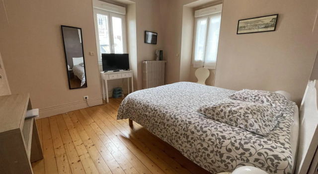 Chambres d'hôtes (B&B) Le Nid, Забронировать Отель «постель и завтрак» Осер Yonne's wine road, рядом с Церковь Saint-Eusebe