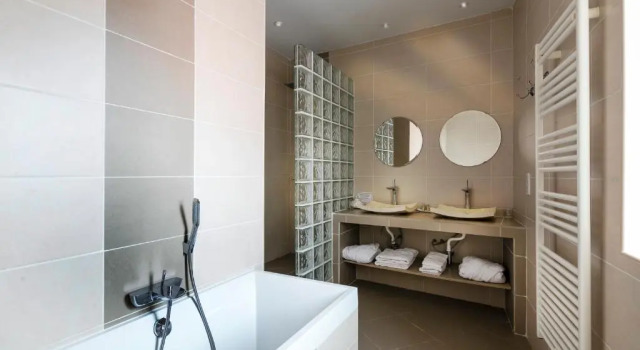 Номер Deluxe Chambres dHôtes La Maison de Léonie