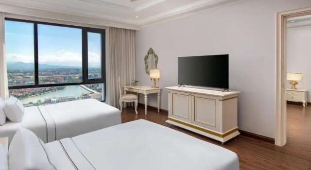 Номер Deluxe с 2 комнатами с видом на город Meliá Vinpearl Quang Binh