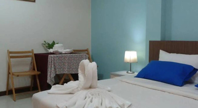 We Train Hotel Donmuang, Забронировать Отель Отели Бангкока с бассейном, Бассейн