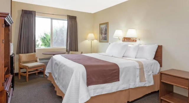 Люкс Deluxe Days Inn by Wyndham Missoula Airport