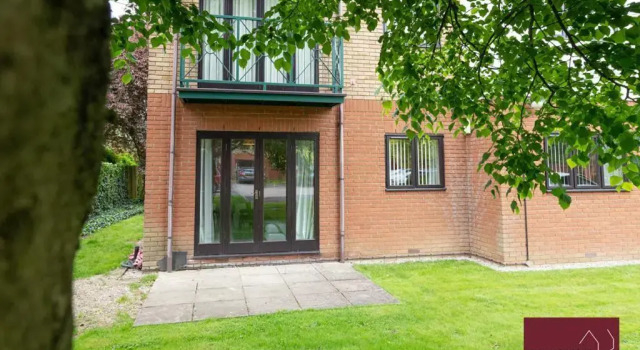 Maidenhead - 2 Bed & Parking