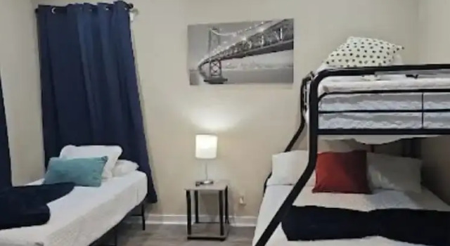 Коттедж Modern Living 3br/2ba Close to Amazing Downtown