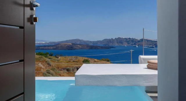 Люкс с видом на горы Earino Suites and Villa