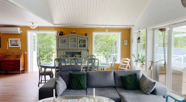 5 Star Holiday Home in Vaddo, Varaa Lomakoti Norrtäljen kunta 