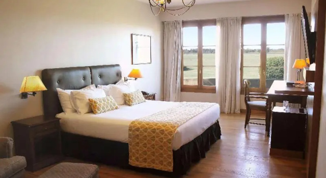 Номер Standard Wyndham Garden Luján