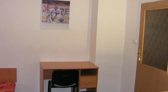 Zimni stadion Cernosice, Prenota Hotel Cernosice-Mokropsy 