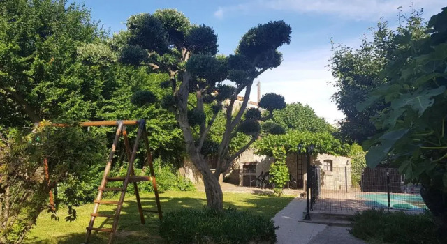 Вилла Villa La Milouyette